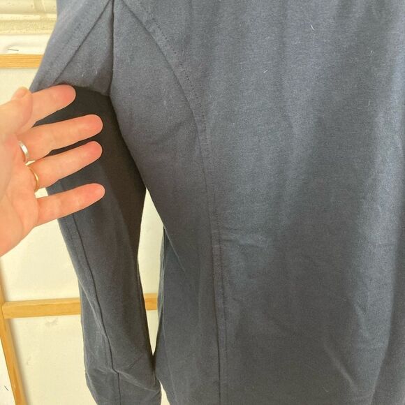 Tommy Hilfiger navy military style open blazer w/pockets and embossed buttons - Picture 5 of 10